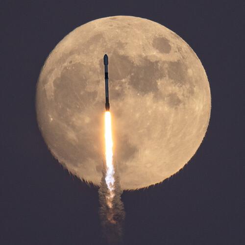 猎鹰火箭和狩猎之月