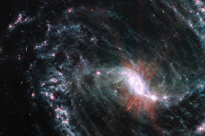 韦布拍摄的棒旋星系 NGC 1365
